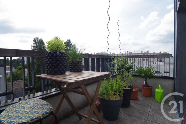 Afficher la photo en grand Appartement F2 à vendre - 2 pièces - 44.55 m2 - ST HERBLAIN - 44 - PAYS-DE-LOIRE - Century 21 Longchamp