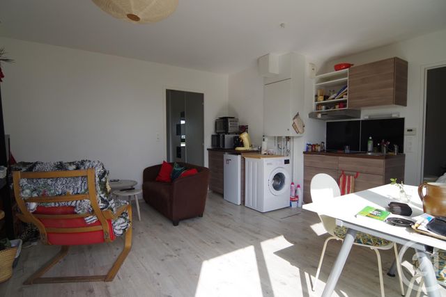 Afficher la photo en grand Appartement F2 à vendre - 2 pièces - 44.55 m2 - ST HERBLAIN - 44 - PAYS-DE-LOIRE - Century 21 Longchamp