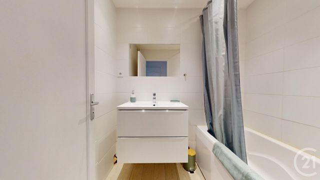 Appartement T3 à vendre - 3 pièces - 65.0 m2 - ST HERBLAIN - 44 - PAYS-DE-LOIRE - Century 21 Longchamp