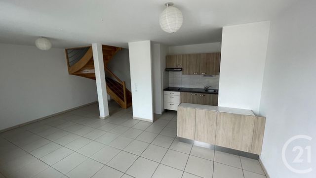 Appartement Duplex à louer - 4 pièces - 73.98 m2 - NANTES - 44 - PAYS-DE-LOIRE - Century 21 Longchamp