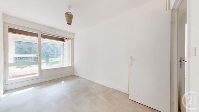 Appartement F4 à vendre - 4 pièces - 71.25 m2 - ST HERBLAIN - 44 - PAYS-DE-LOIRE - Century 21 Longchamp