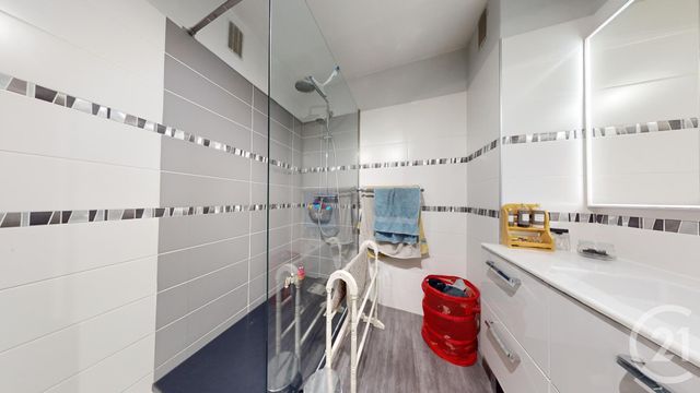 Appartement F4 à vendre - 4 pièces - 72.0 m2 - ST HERBLAIN - 44 - PAYS-DE-LOIRE - Century 21 Longchamp