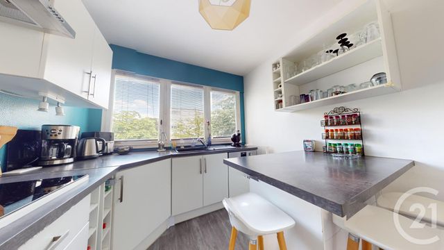 Appartement F4 à vendre - 4 pièces - 72.0 m2 - ST HERBLAIN - 44 - PAYS-DE-LOIRE - Century 21 Longchamp