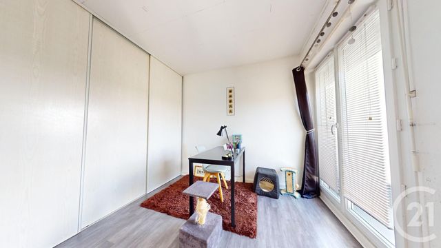 Appartement F4 à vendre - 4 pièces - 72.0 m2 - ST HERBLAIN - 44 - PAYS-DE-LOIRE - Century 21 Longchamp