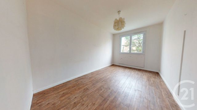 Appartement F4 à vendre - 4 pièces - 77.59 m2 - ST HERBLAIN - 44 - PAYS-DE-LOIRE - Century 21 Longchamp