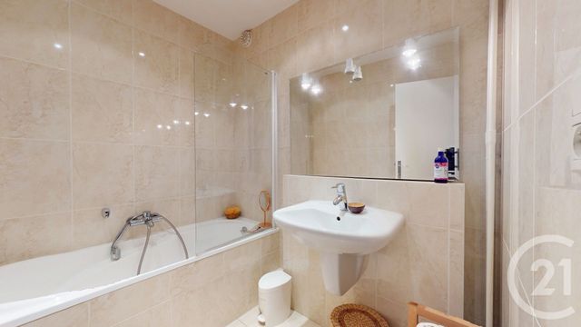 Afficher la photo en grand Appartement F4 à vendre - 4 pièces - 82.65 m2 - NANTES - 44 - PAYS-DE-LOIRE - Century 21 Longchamp