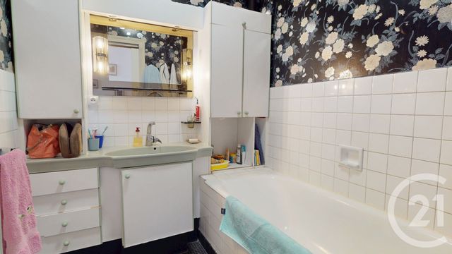 Appartement F4 à vendre - 4 pièces - 89.29 m2 - NANTES - 44 - PAYS-DE-LOIRE - Century 21 Longchamp