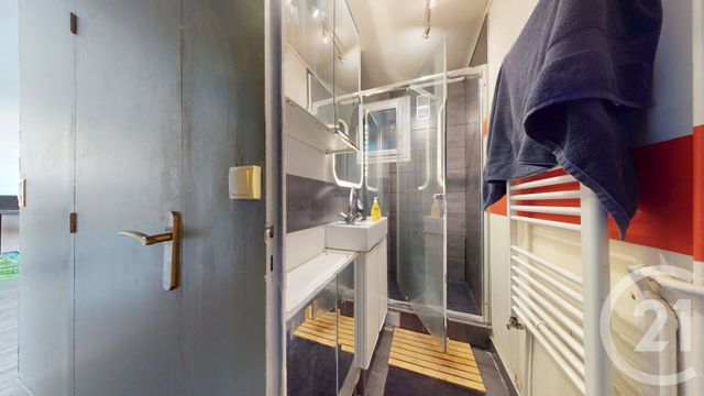 Afficher la photo en grand Appartement T3 à vendre - 2 pièces - 50.01 m2 - NANTES - 44 - PAYS-DE-LOIRE - Century 21 Longchamp