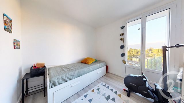Appartement F4 à vendre - 4 pièces - 87.0 m2 - ST HERBLAIN - 44 - PAYS-DE-LOIRE - Century 21 Longchamp