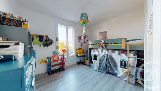 Appartement F4 à vendre - 4 pièces - 87.0 m2 - ST HERBLAIN - 44 - PAYS-DE-LOIRE - Century 21 Longchamp
