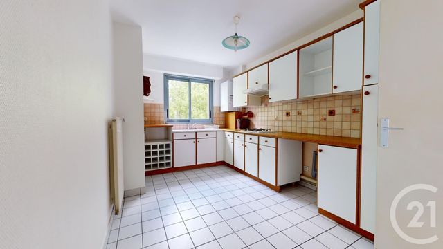 Appartement F4 à louer - 4 pièces - 90.95 m2 - NANTES - 44 - PAYS-DE-LOIRE - Century 21 Longchamp