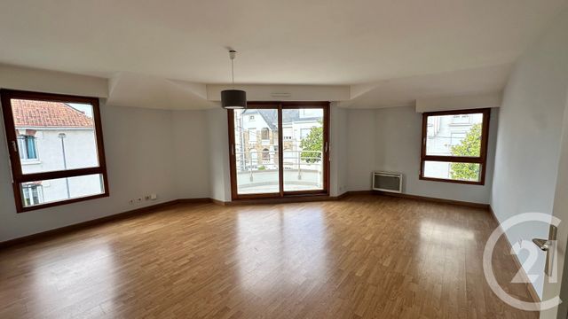 Appartement F2 à louer - 2 pièces - 53.0 m2 - NANTES - 44 - PAYS-DE-LOIRE - Century 21 Longchamp