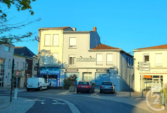 immeuble - LE LOROUX BOTTEREAU - 44
