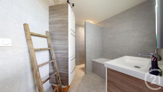 maison à vendre - 7 pièces - 161.82 m2 - ST JULIEN DE CONCELLES - 44 - PAYS-DE-LOIRE - Century 21 Longchamp