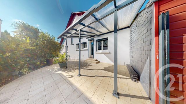 maison à louer - 5 pièces - 112.33 m2 - SAUTRON - 44 - PAYS-DE-LOIRE - Century 21 Longchamp