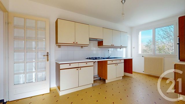 Appartement F4 à louer - 4 pièces - 110.22 m2 - NANTES - 44 - PAYS-DE-LOIRE - Century 21 Longchamp