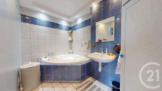 Appartement F3 à louer - 4 pièces - 74.3 m2 - ST HERBLAIN - 44 - PAYS-DE-LOIRE - Century 21 Longchamp