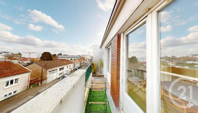 Appartement F2 à louer - 2 pièces - 57.0 m2 - NANTES - 44 - PAYS-DE-LOIRE - Century 21 Longchamp