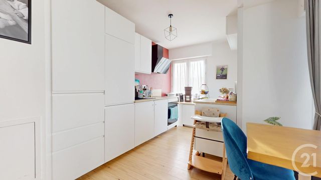 Appartement T4 à vendre - 4 pièces - 86.0 m2 - NANTES - 44 - PAYS-DE-LOIRE - Century 21 Longchamp