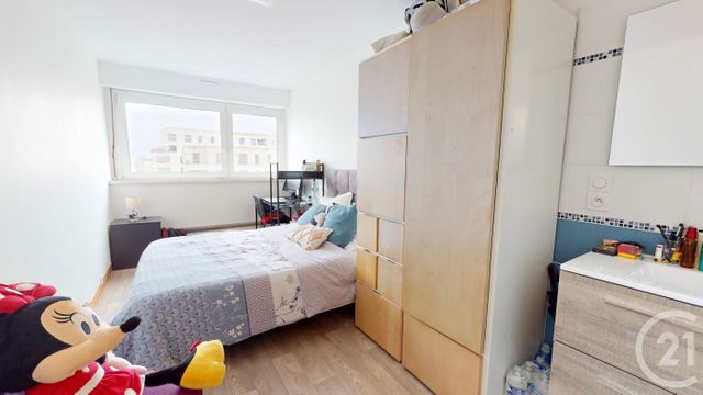 Appartement à vendre - 6 pièces - 102.0 m2 - ST HERBLAIN - 44 - PAYS-DE-LOIRE - Century 21 Longchamp