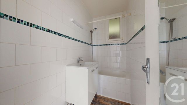 Appartement F3 à louer - 3 pièces - 58.0 m2 - ST HERBLAIN - 44 - PAYS-DE-LOIRE - Century 21 Longchamp