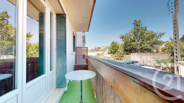 Appartement F2 à louer - 2 pièces - 62.0 m2 - NANTES - 44 - PAYS-DE-LOIRE - Century 21 Longchamp
