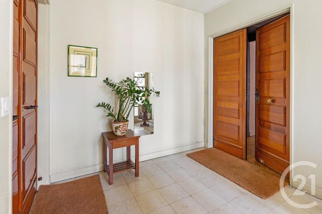 Appartement F5 à louer - 5 pièces - 141.0 m2 - NANTES - 44 - PAYS-DE-LOIRE - Century 21 Longchamp