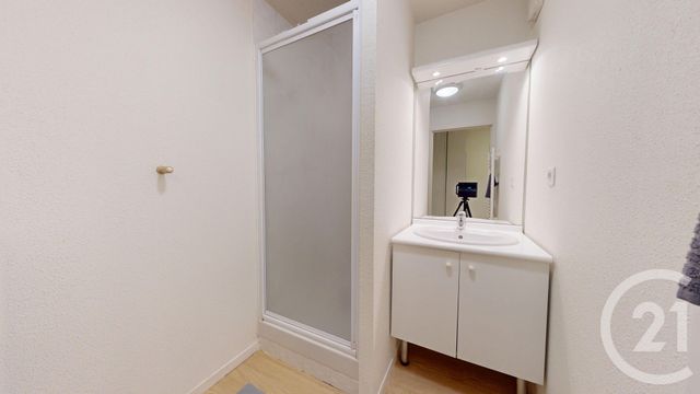 Appartement F2 à louer - 2 pièces - 39.0 m2 - NANTES - 44 - PAYS-DE-LOIRE - Century 21 Longchamp