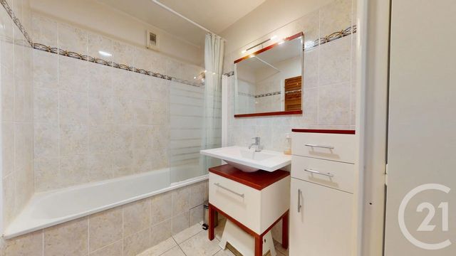 Appartement F4 à louer - 4 pièces - 88.7 m2 - NANTES - 44 - PAYS-DE-LOIRE - Century 21 Longchamp