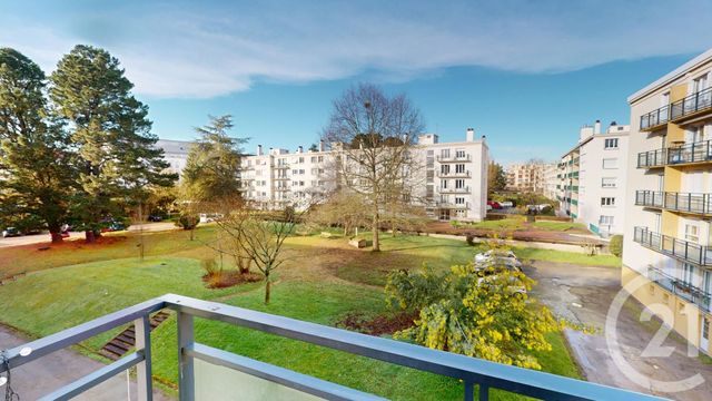 Appartement T4 à vendre - 4 pièces - 74.0 m2 - NANTES - 44 - PAYS-DE-LOIRE - Century 21 Longchamp