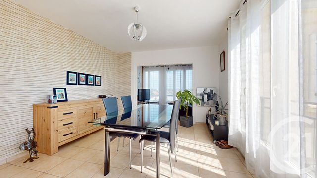 Appartement T4 à vendre - 3 pièces - 70.56 m2 - NANTES - 44 - PAYS-DE-LOIRE - Century 21 Longchamp