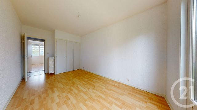 Appartement T4 à vendre - 5 pièces - 87.0 m2 - ST HERBLAIN - 44 - PAYS-DE-LOIRE - Century 21 Longchamp