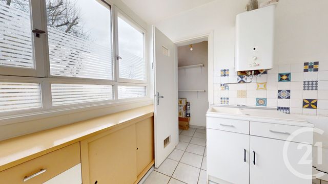 Appartement T4 à vendre - 5 pièces - 87.0 m2 - ST HERBLAIN - 44 - PAYS-DE-LOIRE - Century 21 Longchamp