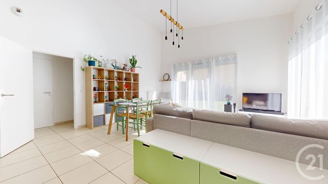 Appartement F3 à vendre - 3 pièces - 67.7 m2 - ST HERBLAIN - 44 - PAYS-DE-LOIRE - Century 21 Longchamp