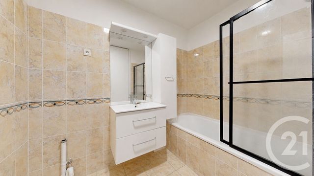Appartement F3 à louer - 3 pièces - 67.73 m2 - ORVAULT - 44 - PAYS-DE-LOIRE - Century 21 Longchamp