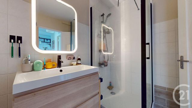 Appartement T3 à vendre - 3 pièces - 69.0 m2 - NANTES - 44 - PAYS-DE-LOIRE - Century 21 Longchamp