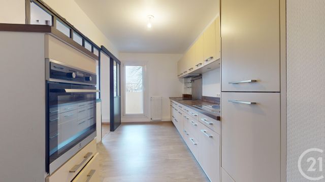 Appartement F4 à louer - 4 pièces - 98.8 m2 - NANTES - 44 - PAYS-DE-LOIRE - Century 21 Longchamp