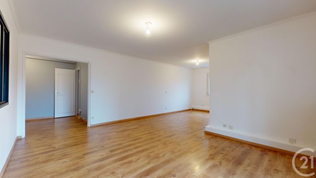 Appartement F4 à louer - 4 pièces - 98.8 m2 - NANTES - 44 - PAYS-DE-LOIRE - Century 21 Longchamp