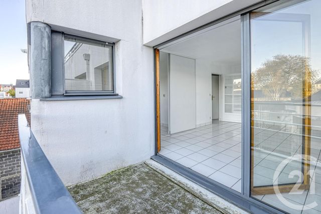 Appartement F2 à louer - 2 pièces - 48.0 m2 - NANTES - 44 - PAYS-DE-LOIRE - Century 21 Longchamp