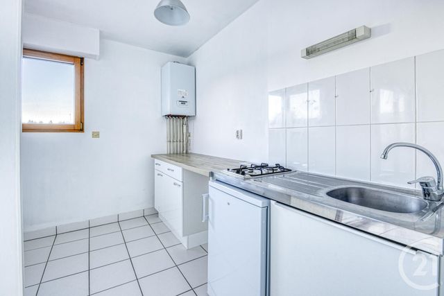 Appartement F2 à louer - 2 pièces - 48.0 m2 - NANTES - 44 - PAYS-DE-LOIRE - Century 21 Longchamp