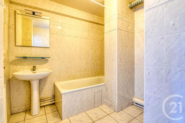 Appartement F2 à louer - 2 pièces - 48.0 m2 - NANTES - 44 - PAYS-DE-LOIRE - Century 21 Longchamp