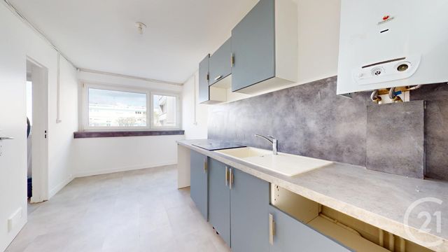 Appartement F4 à louer - 4 pièces - 71.25 m2 - ST HERBLAIN - 44 - PAYS-DE-LOIRE - Century 21 Longchamp