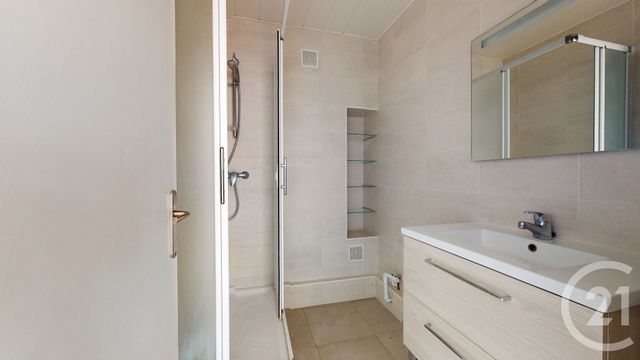 Appartement T4 à vendre - 4 pièces - 68.56 m2 - NANTES - 44 - PAYS-DE-LOIRE - Century 21 Longchamp