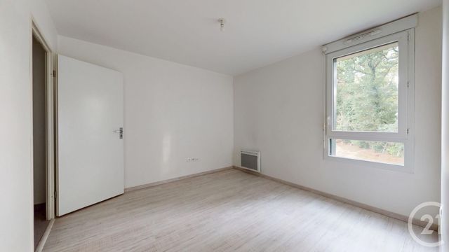 Appartement T2 à vendre - 2 pièces - 53.08 m2 - ST HERBLAIN - 44 - PAYS-DE-LOIRE - Century 21 Longchamp