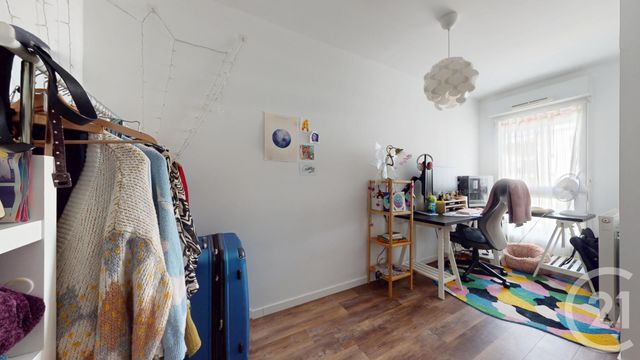 Appartement F3 à vendre - 3 pièces - 66.48 m2 - ST HERBLAIN - 44 - PAYS-DE-LOIRE - Century 21 Longchamp