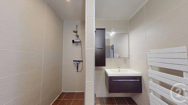 Appartement F4 à louer - 4 pièces - 100.0 m2 - ST HERBLAIN - 44 - PAYS-DE-LOIRE - Century 21 Longchamp