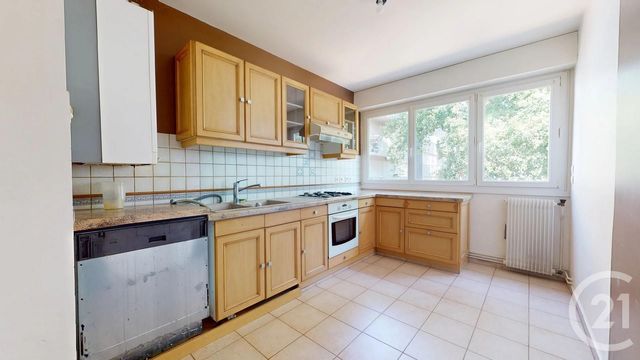 Appartement F4 à louer - 4 pièces - 100.0 m2 - ST HERBLAIN - 44 - PAYS-DE-LOIRE - Century 21 Longchamp