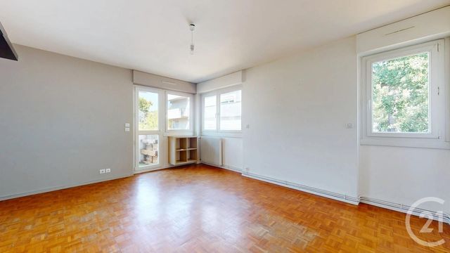 Appartement F4 à louer - 4 pièces - 100.0 m2 - ST HERBLAIN - 44 - PAYS-DE-LOIRE - Century 21 Longchamp