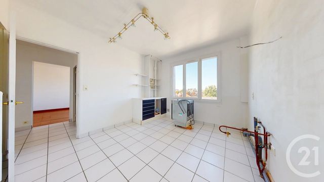 Appartement F3 à louer - 3 pièces - 72.8 m2 - NANTES - 44 - PAYS-DE-LOIRE - Century 21 Longchamp