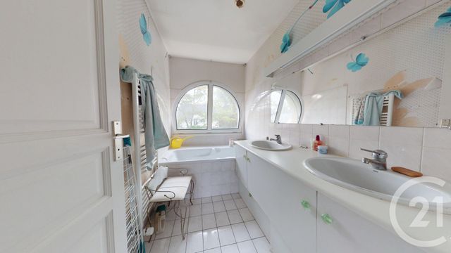 maison à vendre - 8 pièces - 190.76 m2 - ORVAULT - 44 - PAYS-DE-LOIRE - Century 21 Longchamp